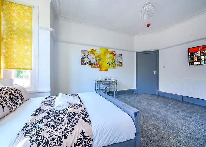 -Rf7H- For Your Relaxed & Cosy Free Parking