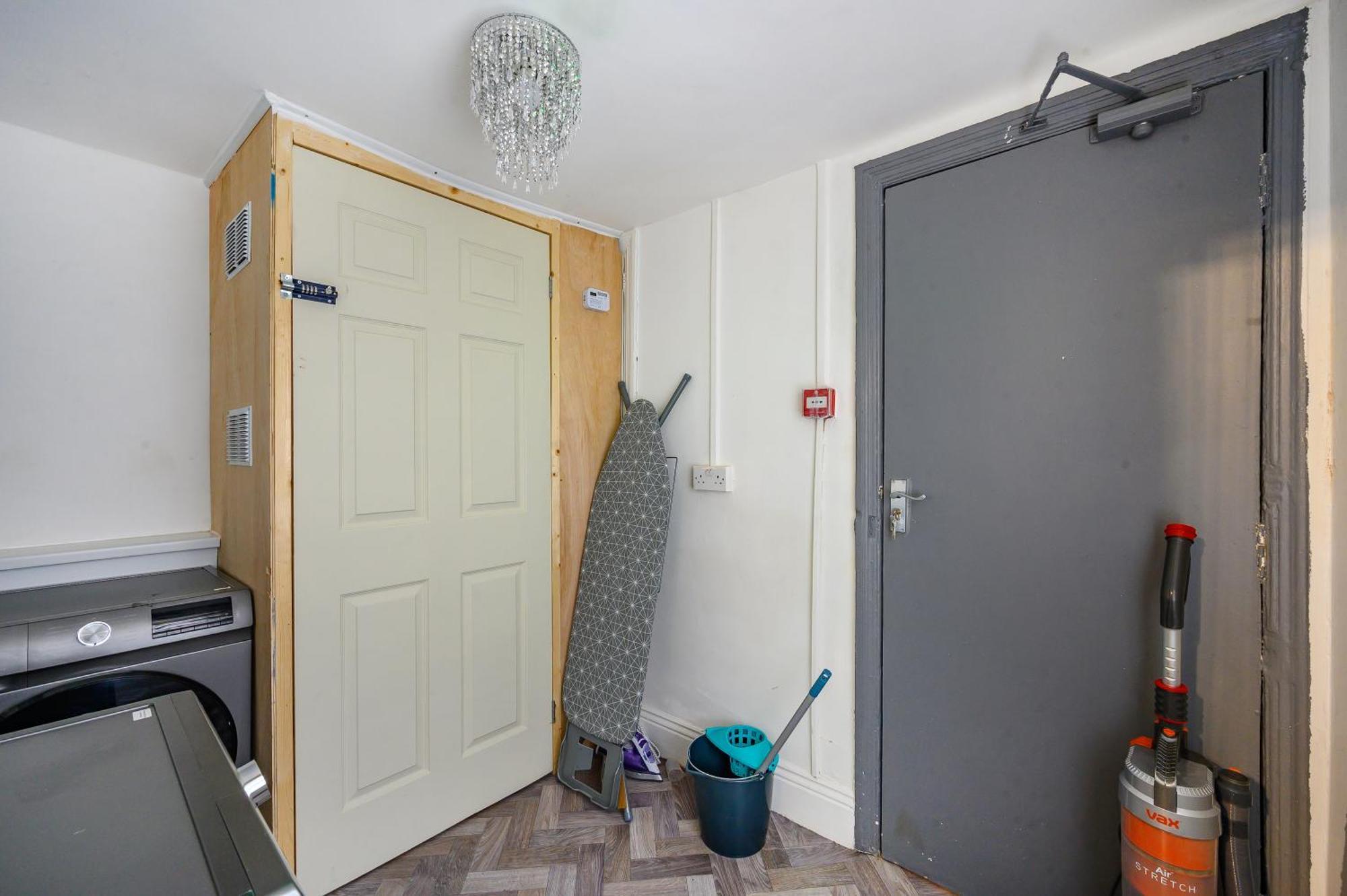 -rf7h- For Your Relaxed & Cosy Free Parking Leeds (West Yorkshire)