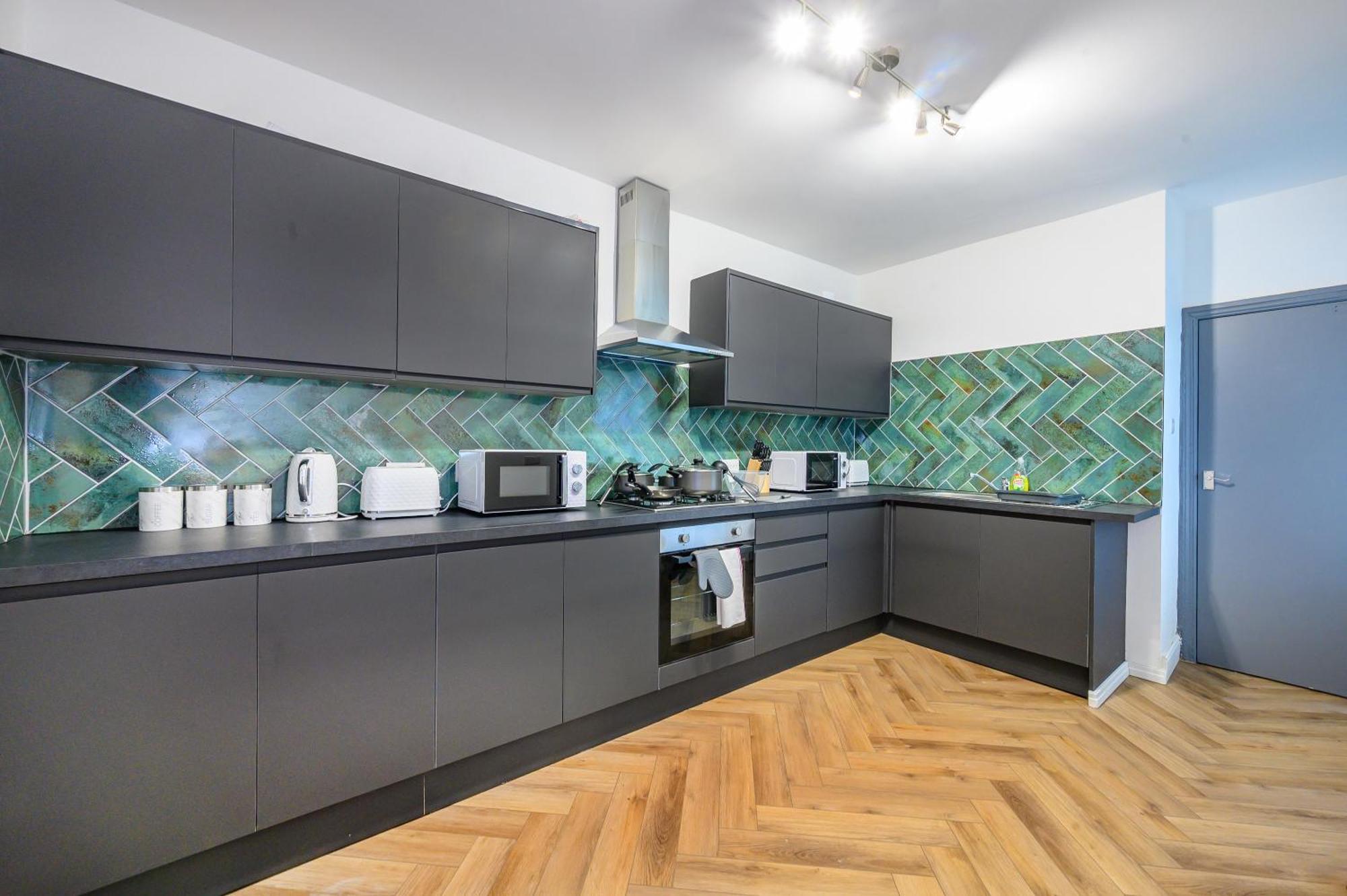 Homestay -rf7h- For Your Relaxed & Cosy Free Parking *