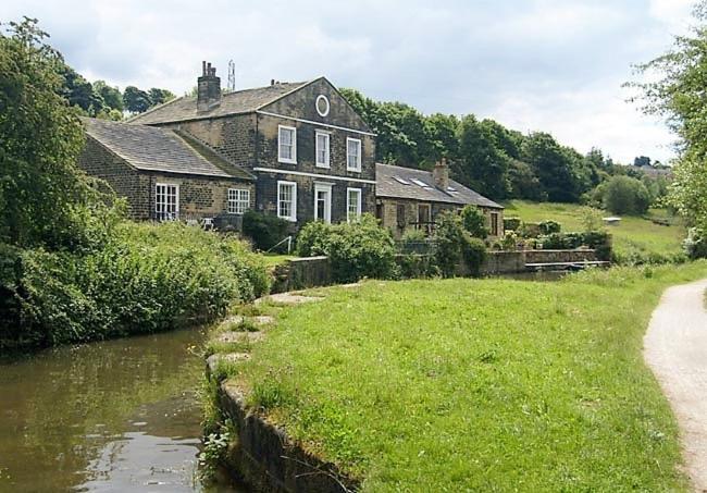 Habitación en casa particular -rf7h- For Your Relaxed & Cosy Free Parking Leeds (West Yorkshire)